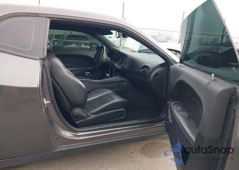 2017 Dodge Challenger Sxt Plus z USA, uszkodzony, nr VIN 2C3CDZAGXHH594819